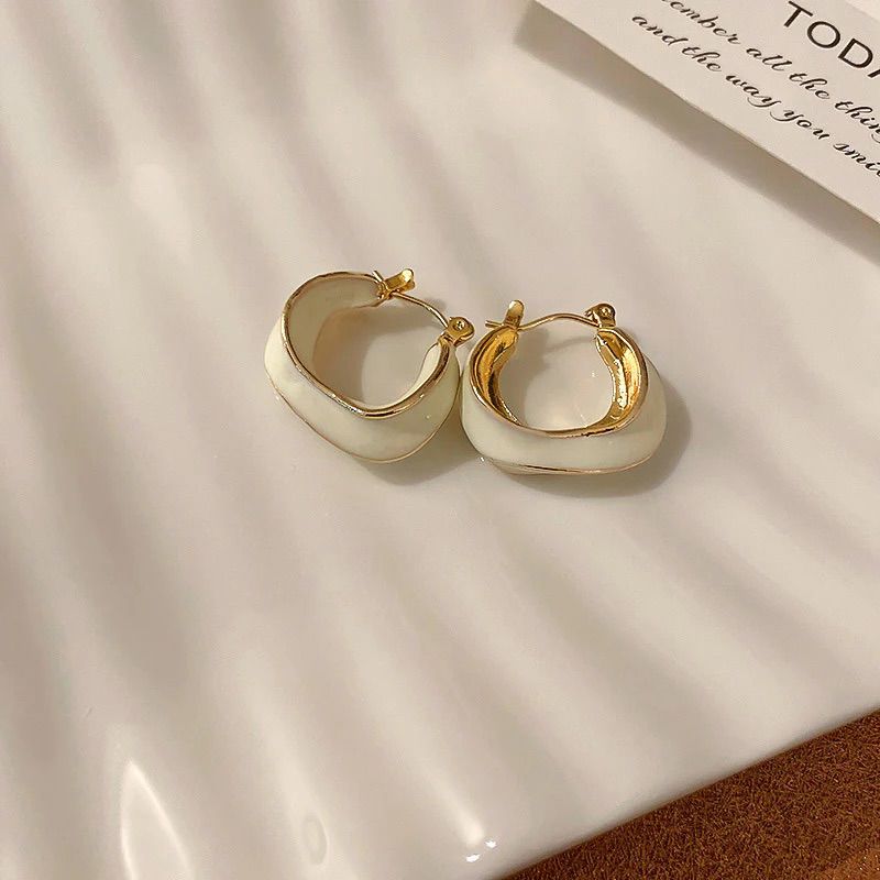 Ivory Glow Earrings